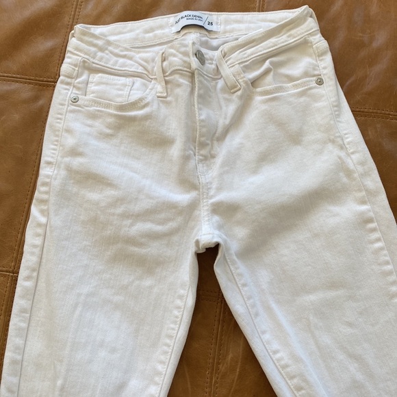 Just Black High Waisted Skinny Jeans - Picture 2 of 10